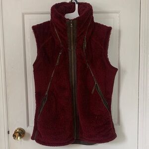 Women's Kuhl Burgundy Sherpa Fleece Vest